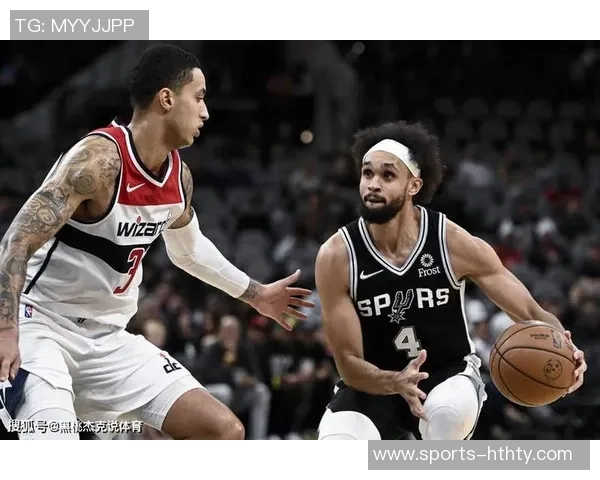 怀特半场表现平平仅得9分3板9助仍需寻找比赛手感提升状态 怀特半场表现平平仅得9分3板9助仍需寻找比赛手感提升状态